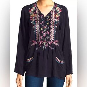 Johnny Was Floral Embroidered Tunic Navy Blouse ❤️